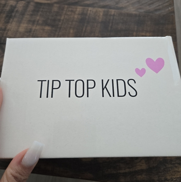 Tip Top Kids Girls MaryJane White Shoe with Rhinestone Strap. Style S187. Size 6 - Picture 6 of 7